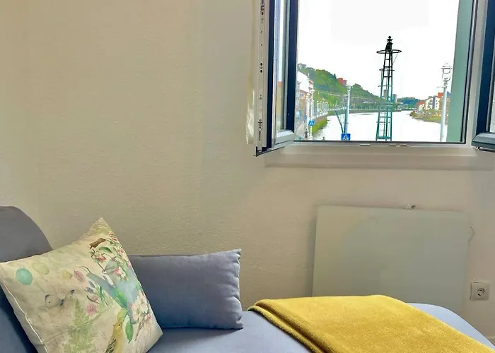 Kai - Junto A La Ria Bilbao