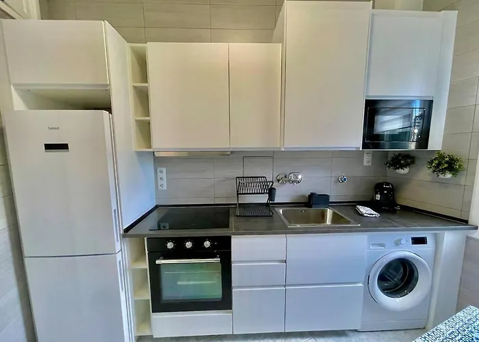 Kai - Junto A La Ria Бильбао