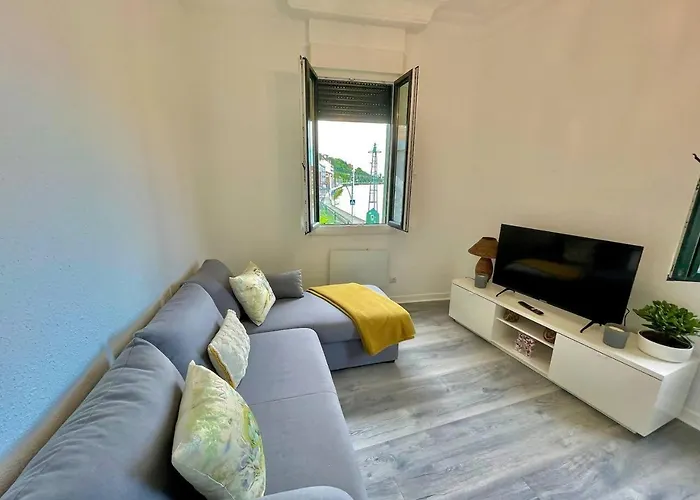 Kai - Junto A La Ria * Бильбао